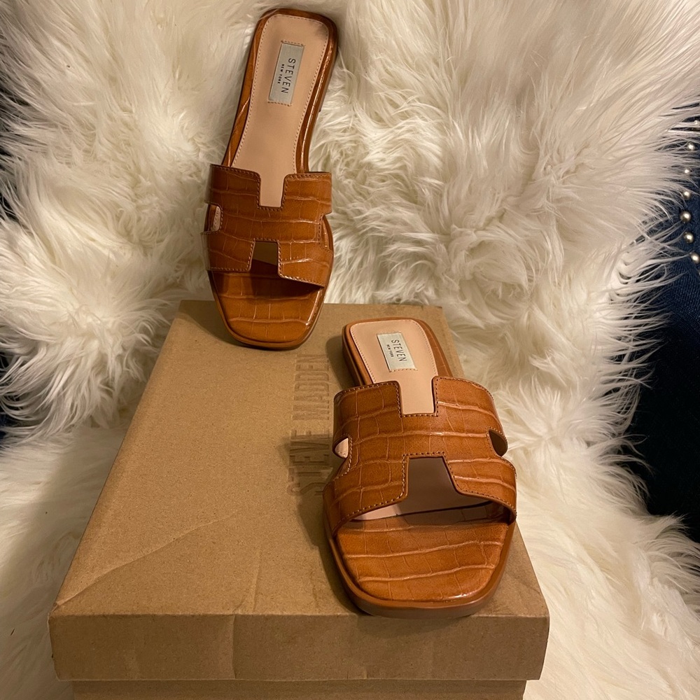 🔥STEVEN New York Haydn Slide Sandal by Steve Madden